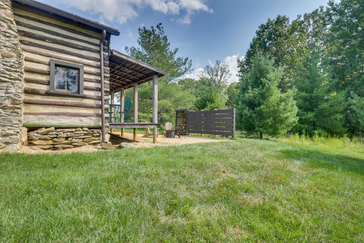 Rustic Baileys Retreat Cabin Near Wineries! Crozet Exterior foto